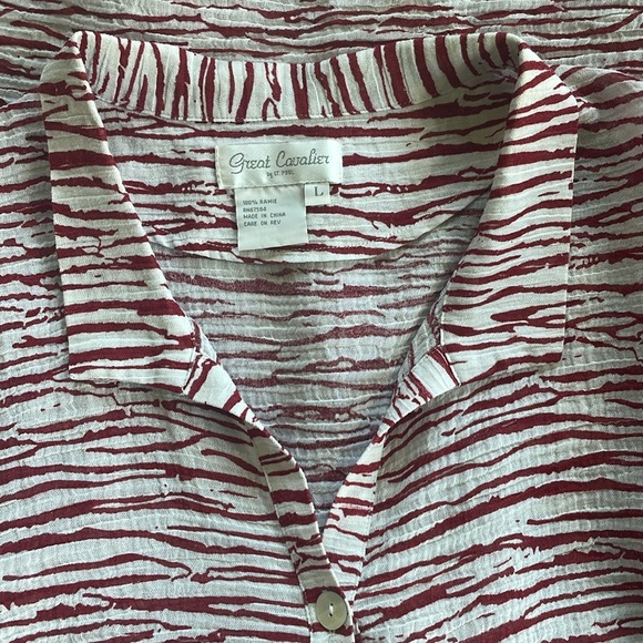 Great Cavalier by St Paul white/burgundy zebra print, long sleeve, button front, - Picture 7 of 8